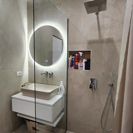 Apartment Blue Golem (Tirana)